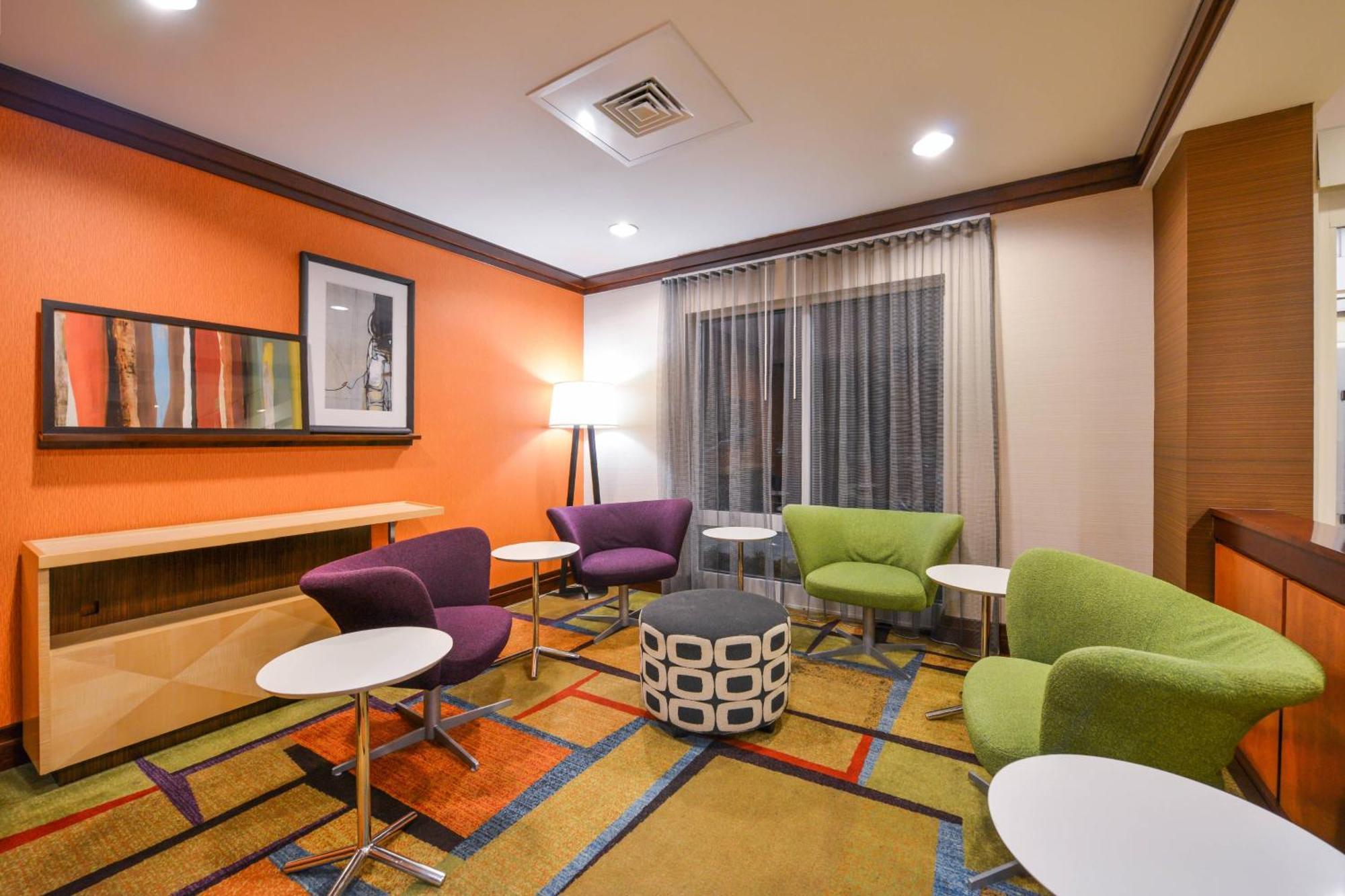 Fairfield Inn & Suites White Marsh Exterior photo